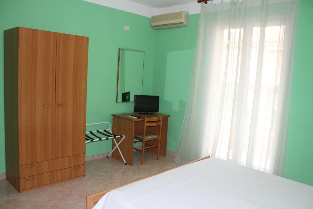 Bed and Breakfast Garden House Pozzallo Esterno foto